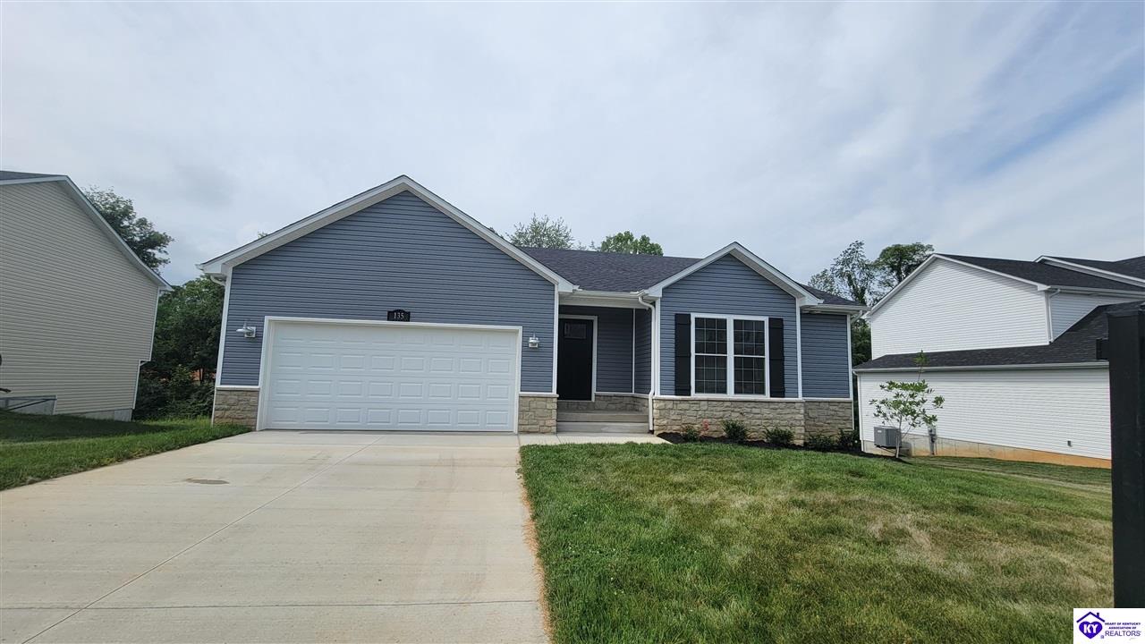 135 Dupree Court photo 1