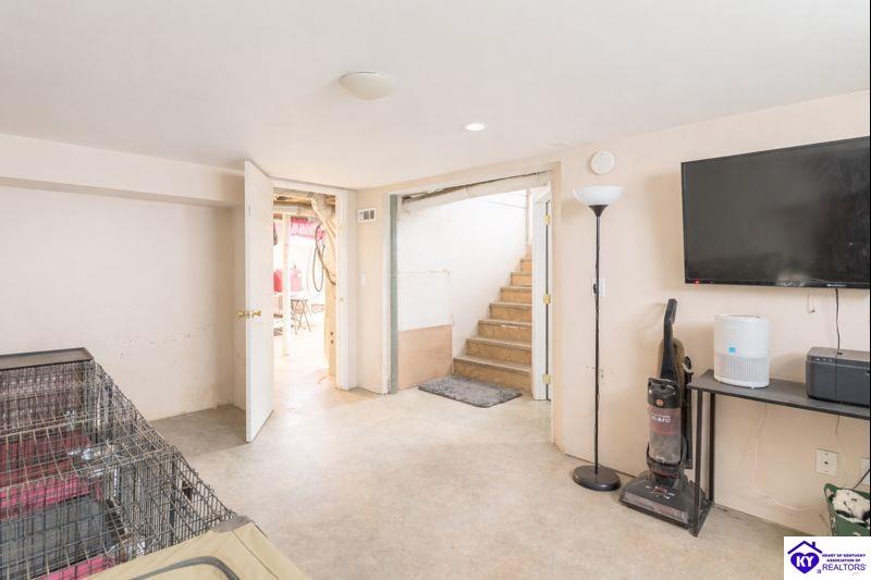 505 Henry Street photo 19