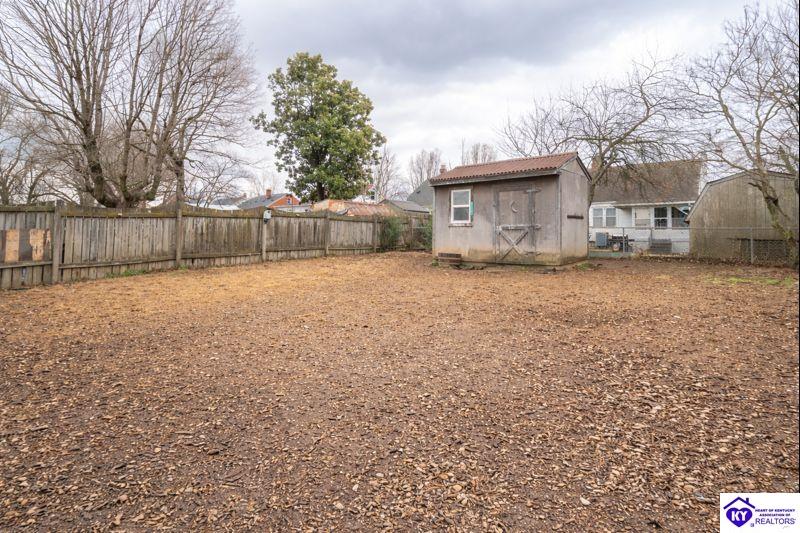 505 Henry Street photo 27