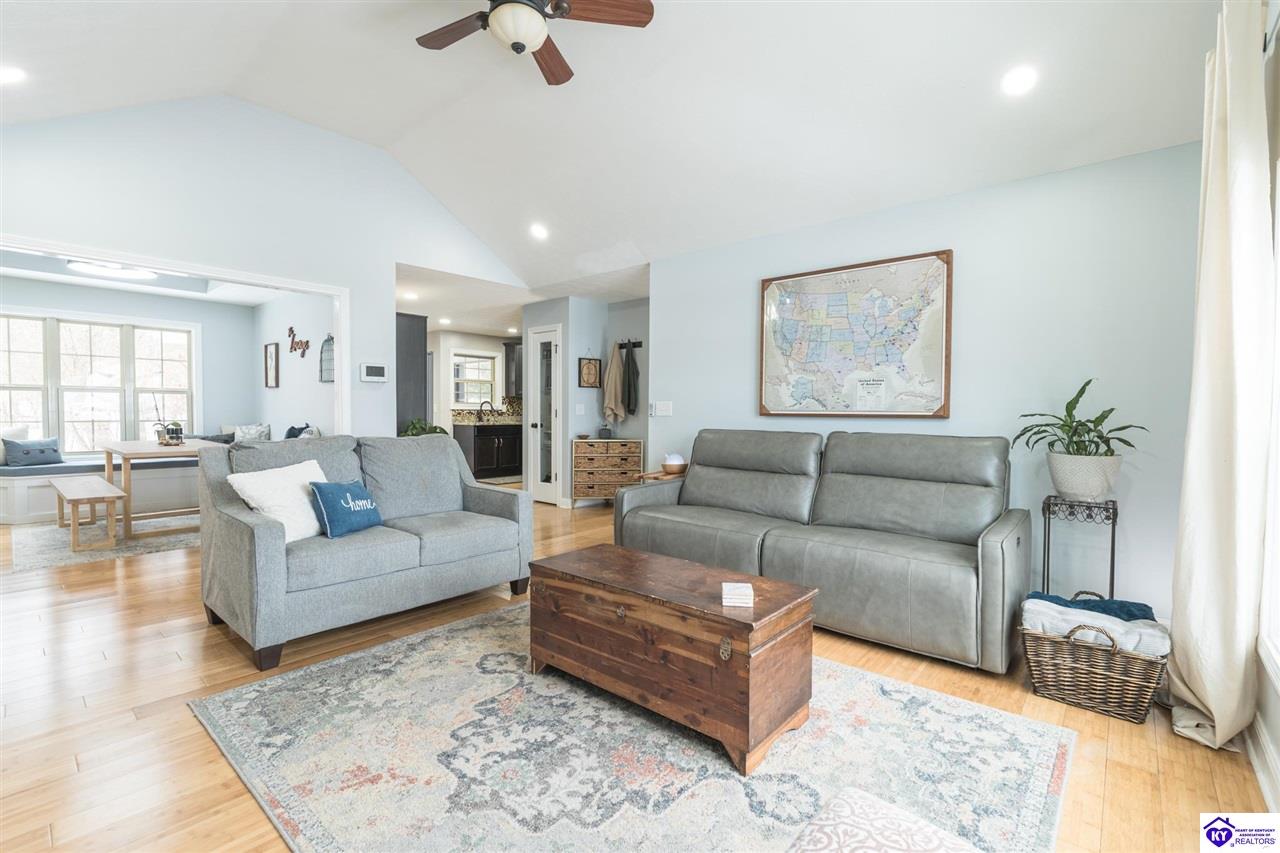 132 Lowball Lane photo 4