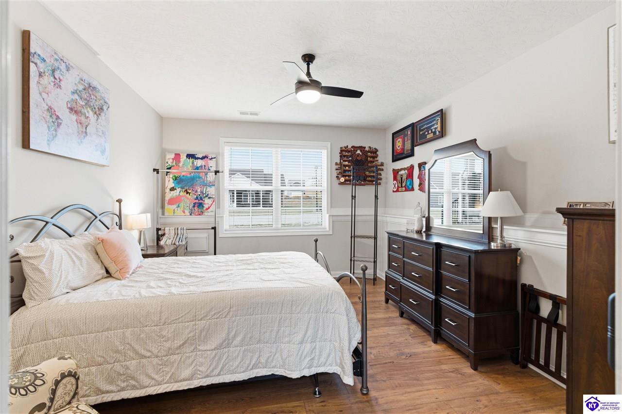 124 Aiden Lane photo 23