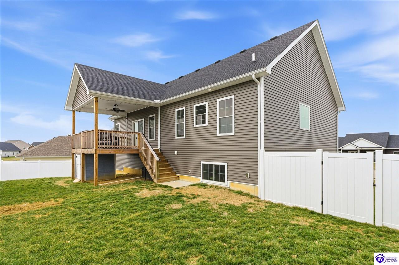 124 Aiden Lane photo 25