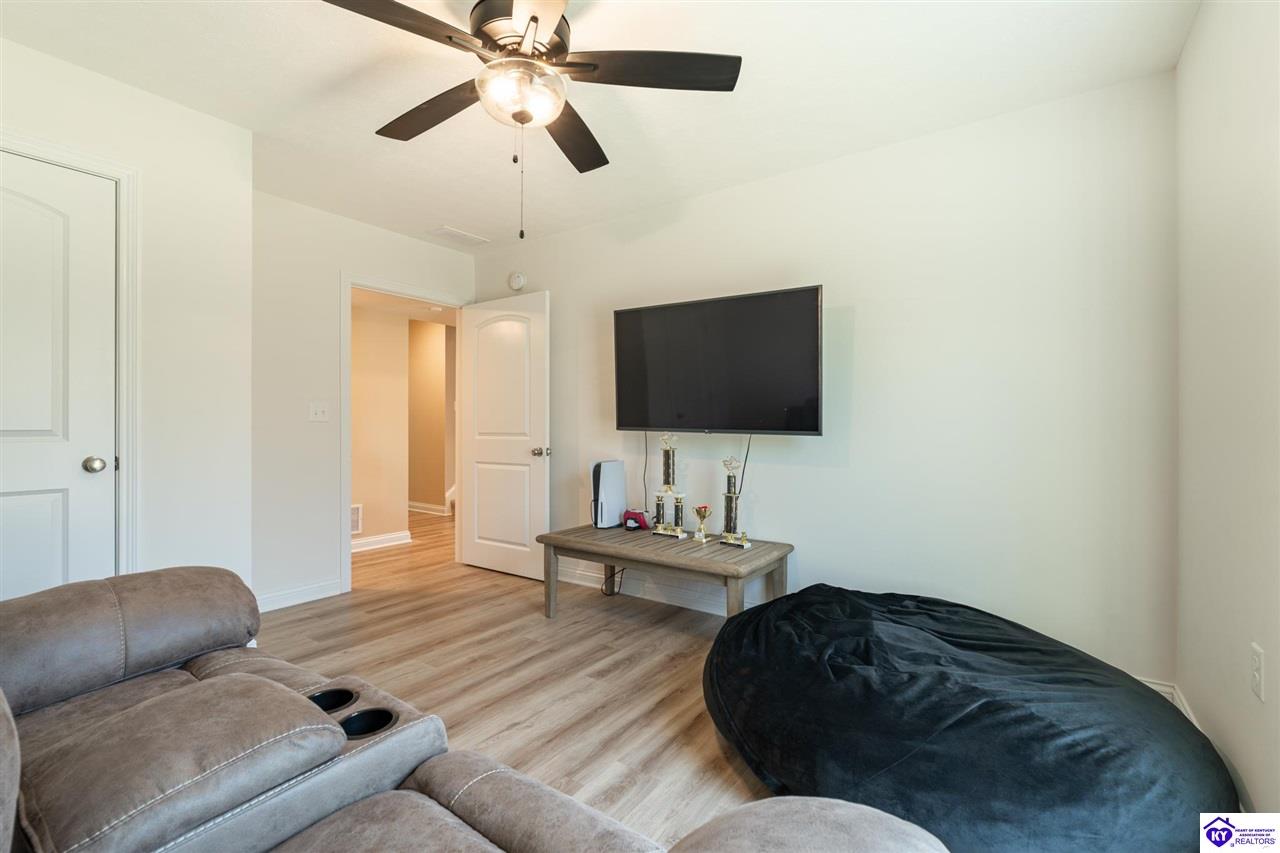 125 Dupree Court photo 28