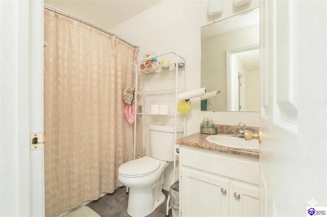141 Shady Brook Court photo 27