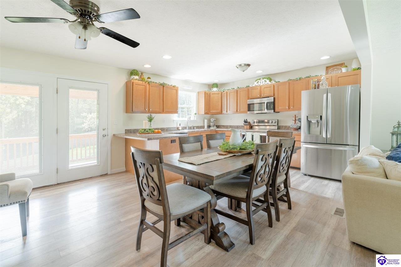 1122 Garrett Road photo 10