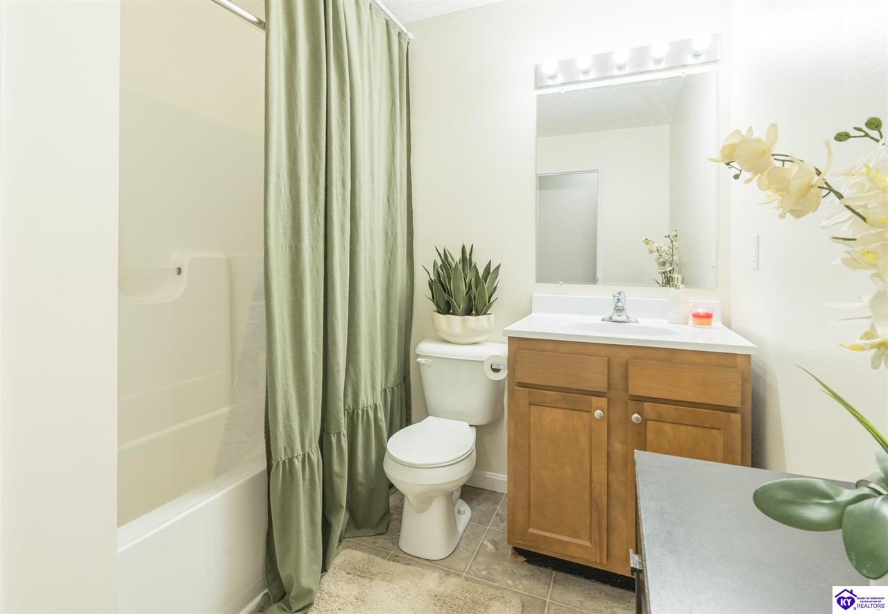 1122 Garrett Road photo 15