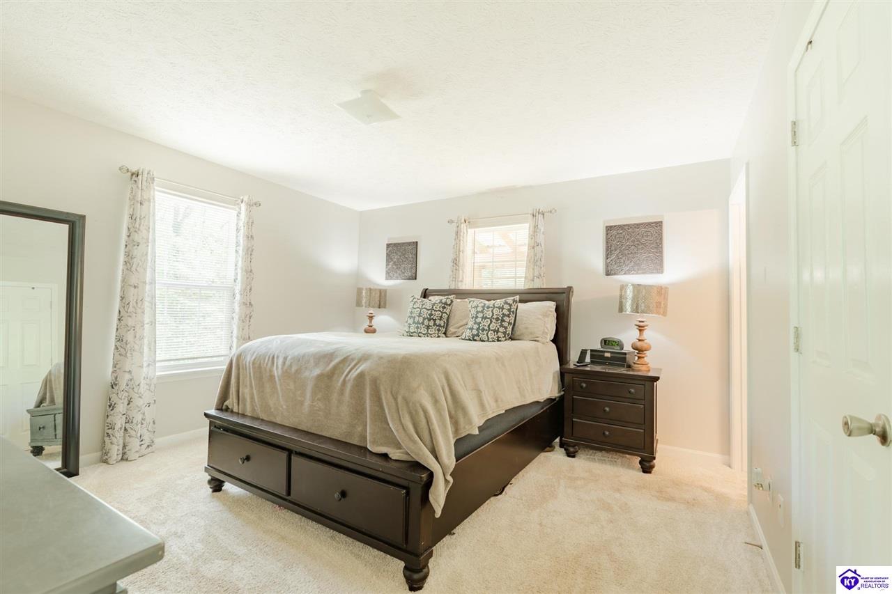 1122 Garrett Road photo 18
