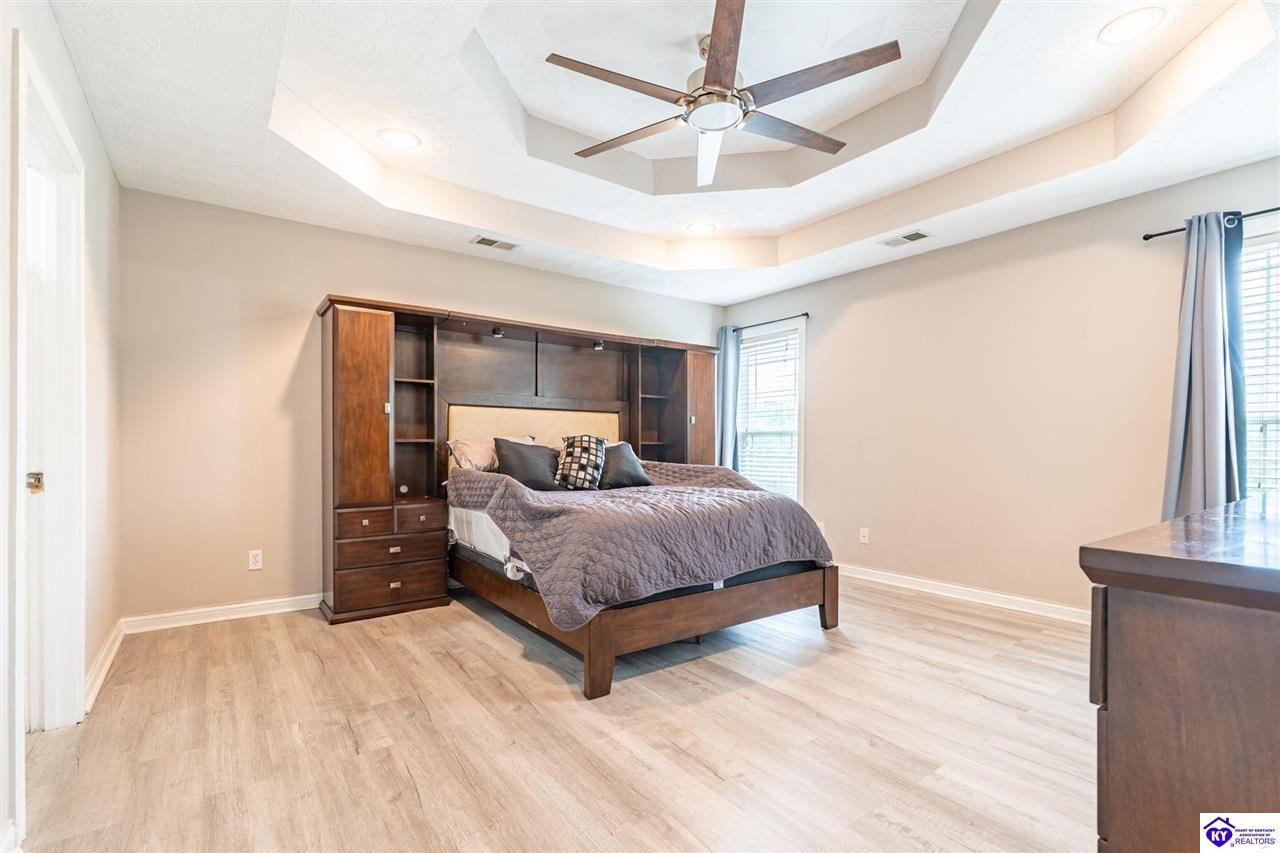 216 S Rushmore Drive photo 15