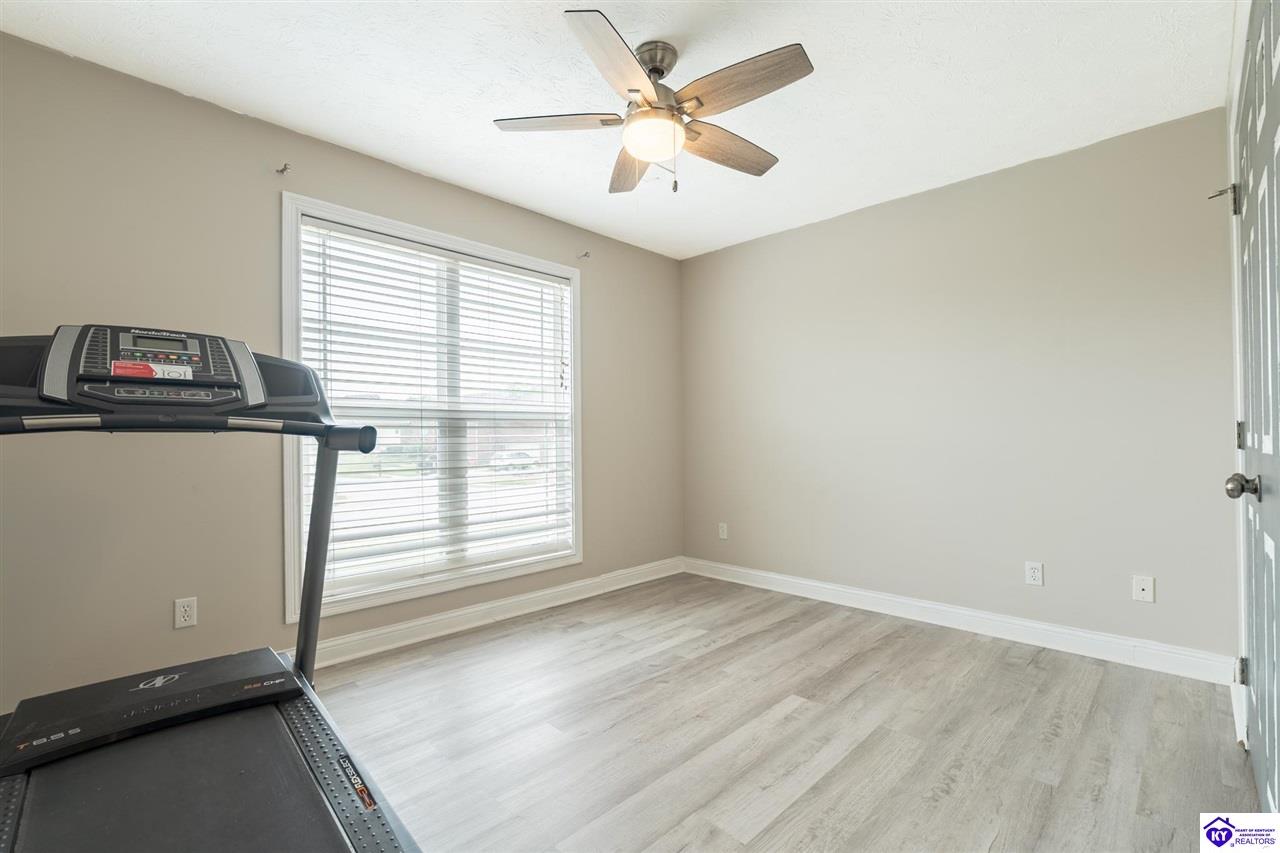 216 S Rushmore Drive photo 23