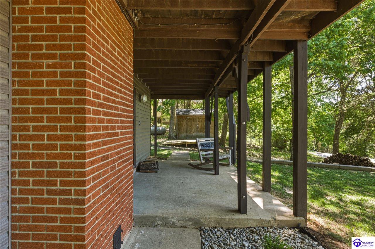 73 Hawthorne Court photo 35