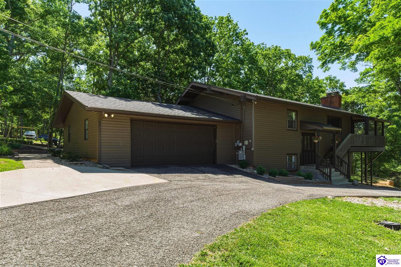 73 Hawthorne Court photo 8
